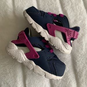 Nike hurricane run size 4C